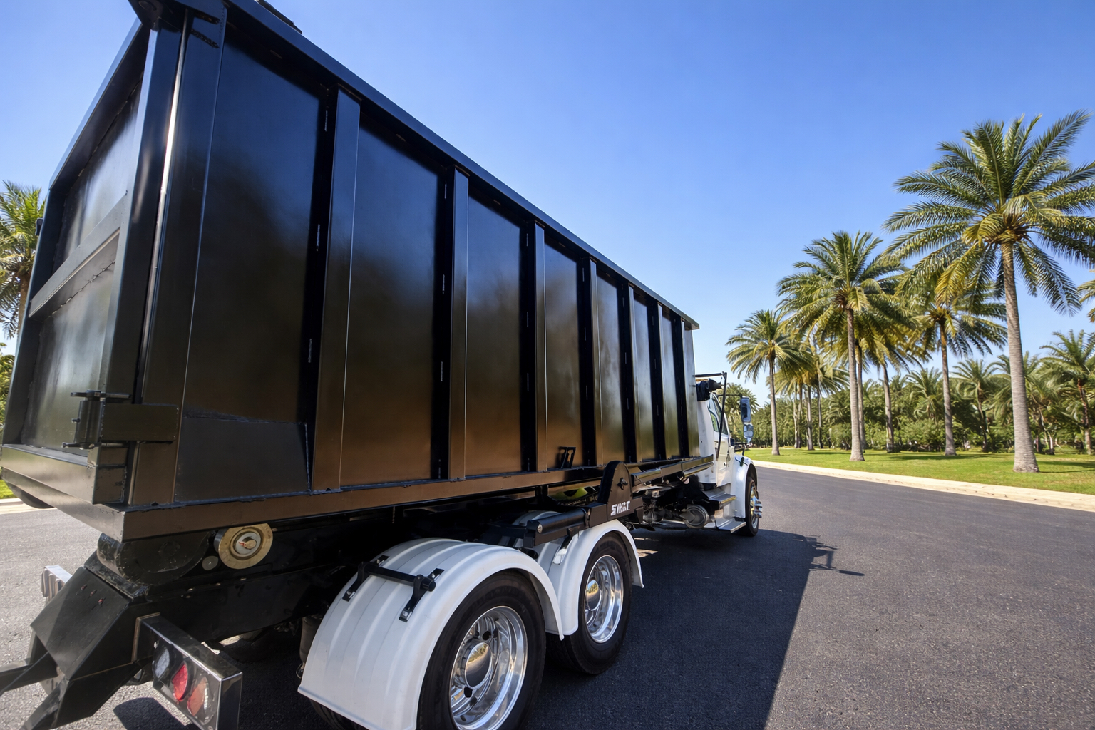 2020 FREIGHTLINER M2 W/ SWAPLOADER SL520X 2020 FREIGHTLINER M2 W/ SWAPLOADER SL520X - image 3 of 5